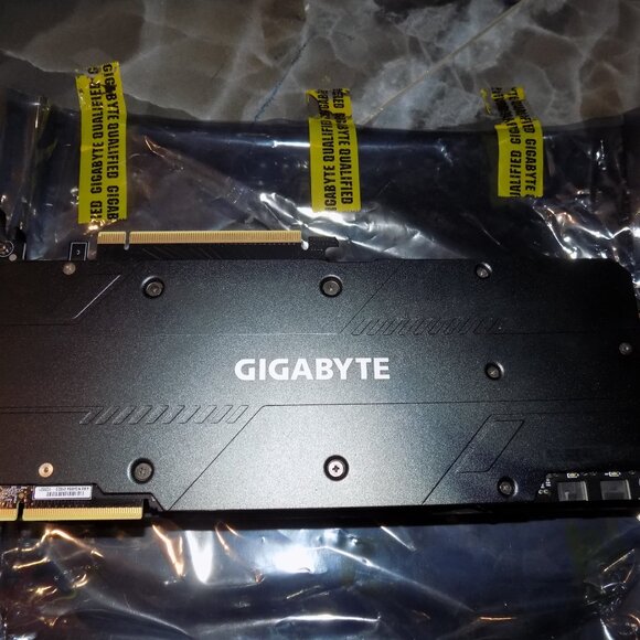 Gigabyte GeForce RTX 2070 SUPER Gaming OC 3X 8GB GDDR6 - Black - Picture 8 of 9